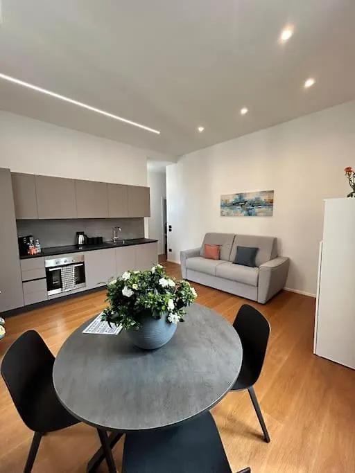 Loft Metro Mergellina - Posizione Strategica Per Visitare Napoli 0*, Naples